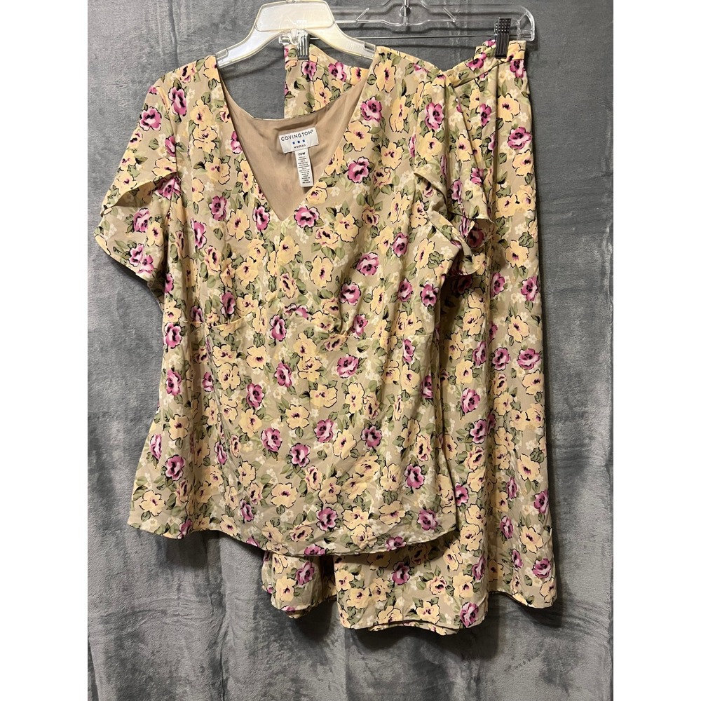 Covington Woman 20W‎ Floral Skirt Set Beige Pink Rose Print V Neck Top